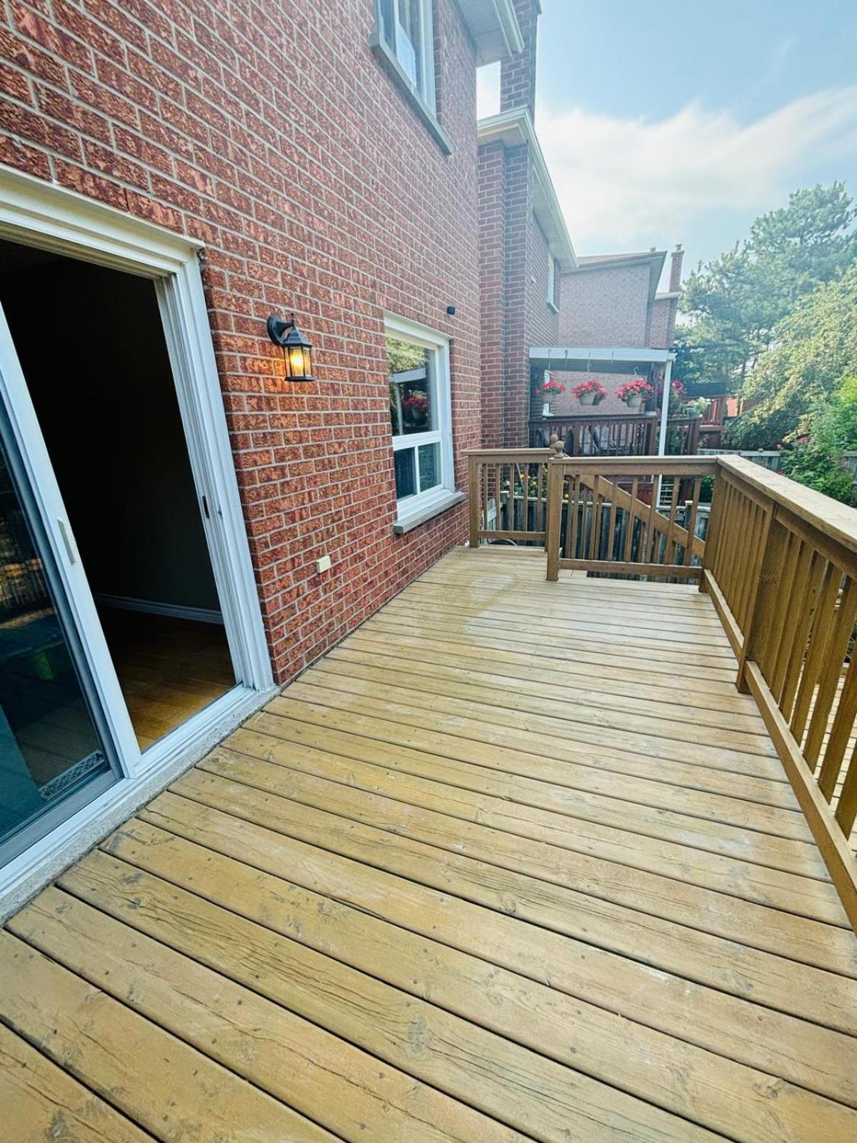 Room With Private Patio Next To Toronto Airport ミシサガ エクステリア 写真